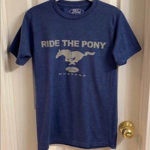 Ford Mustang tshirt small blue and gray
